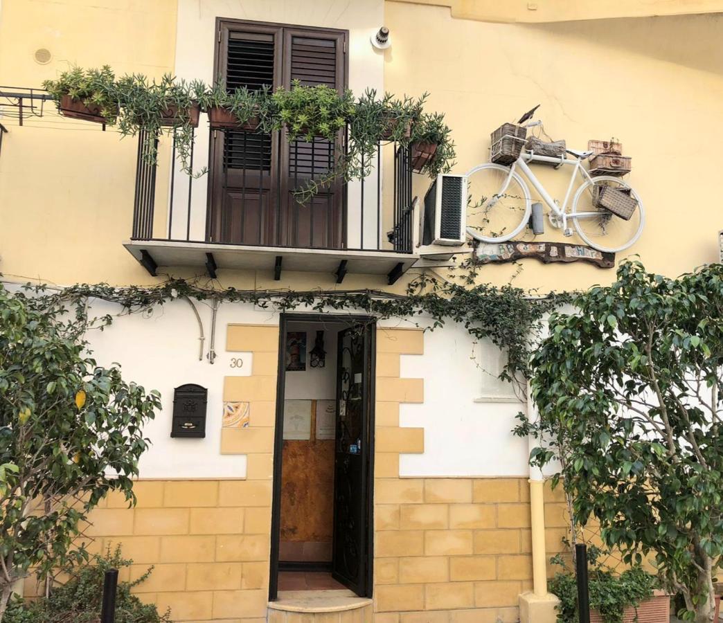 Bahalara Alloggio Palermo Exterior foto